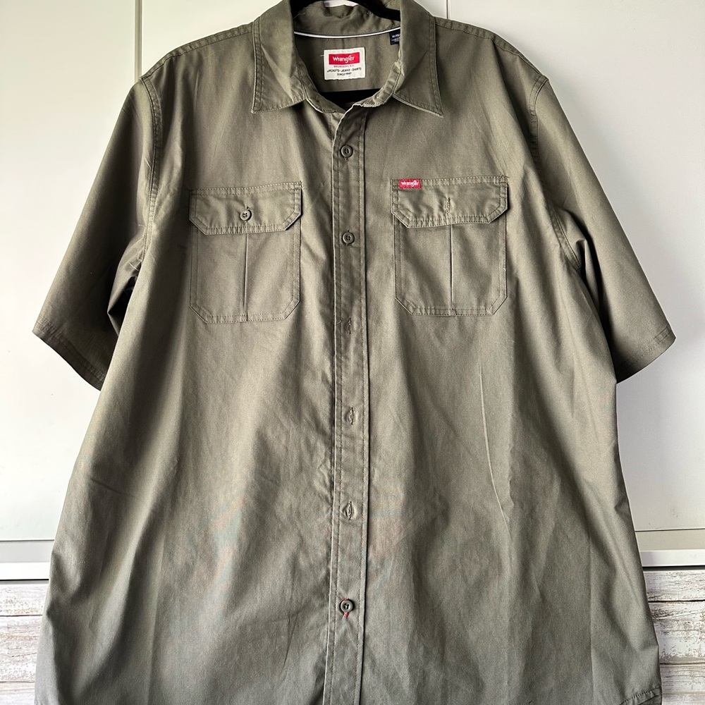 🤠 Wrangler Men’s Olive Green Workwear Button Down Shirt XL